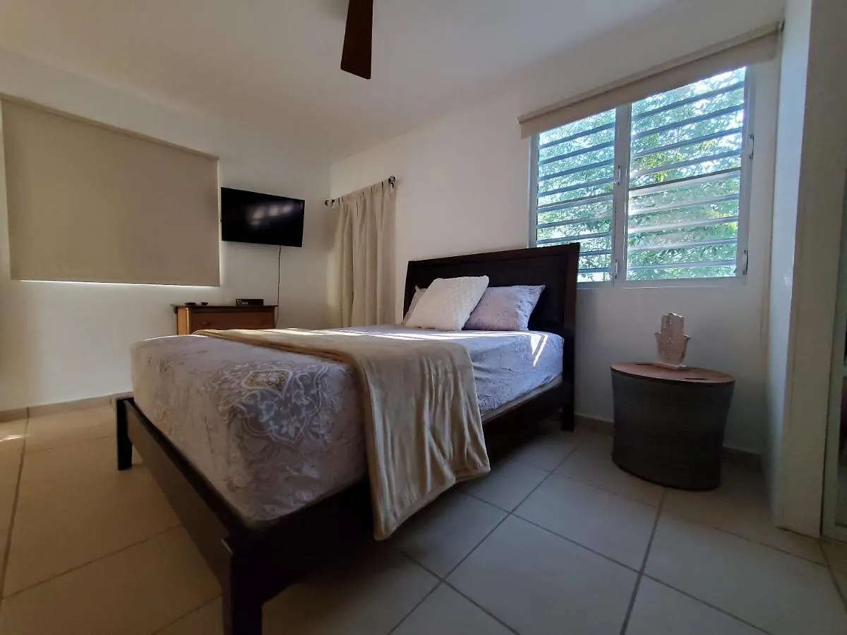 アパート Aguadilla Waves Apt Free Parking & Wifi 8 Minute Walk From Crashboat Beach