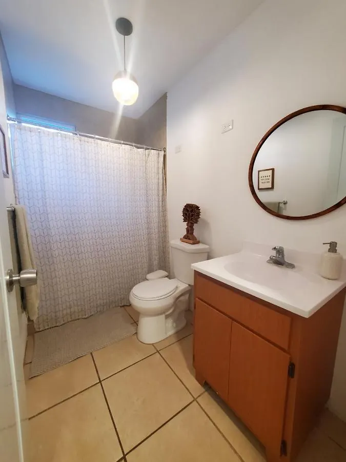 Aguadilla Waves Apt Free Parking & Wifi 8 Minute Walk From Crashboat Beach Διαμέρισμα
